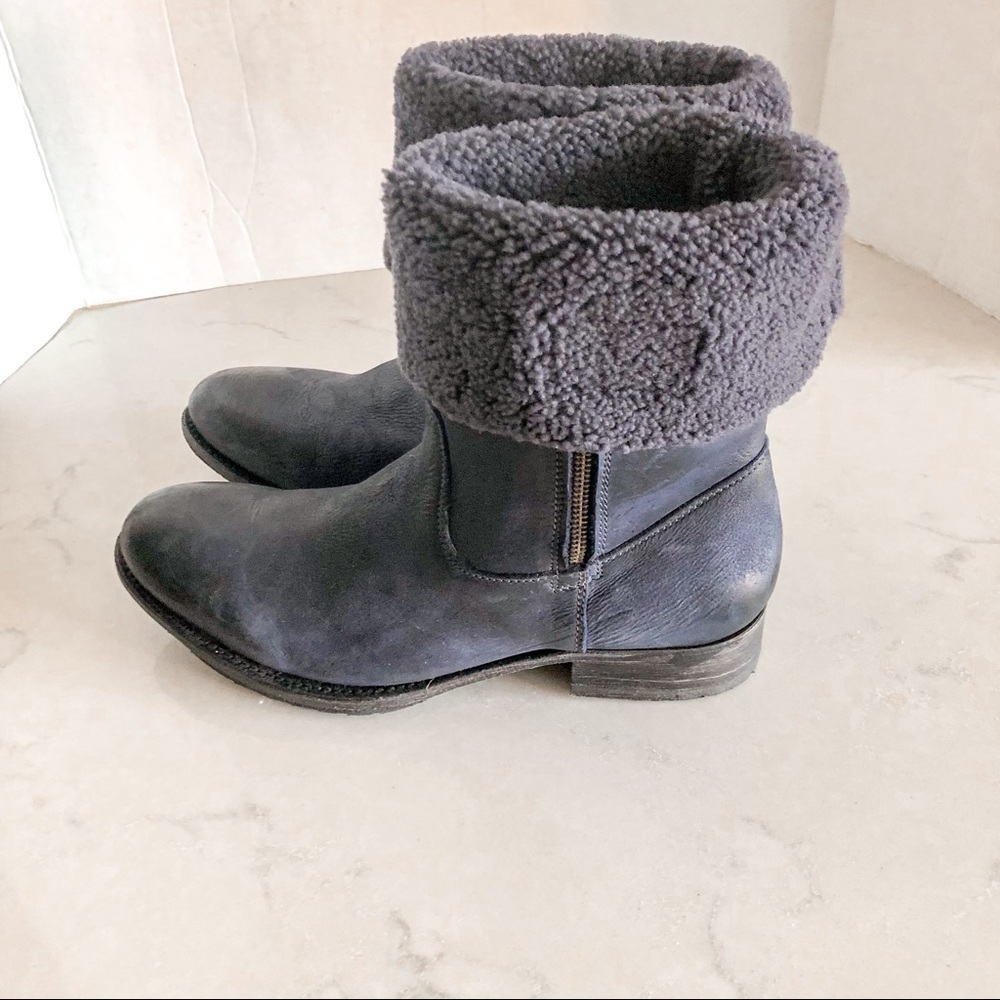 Australia Luxe Collective Lever Sheepskin Boots - Picture 11 of 13
